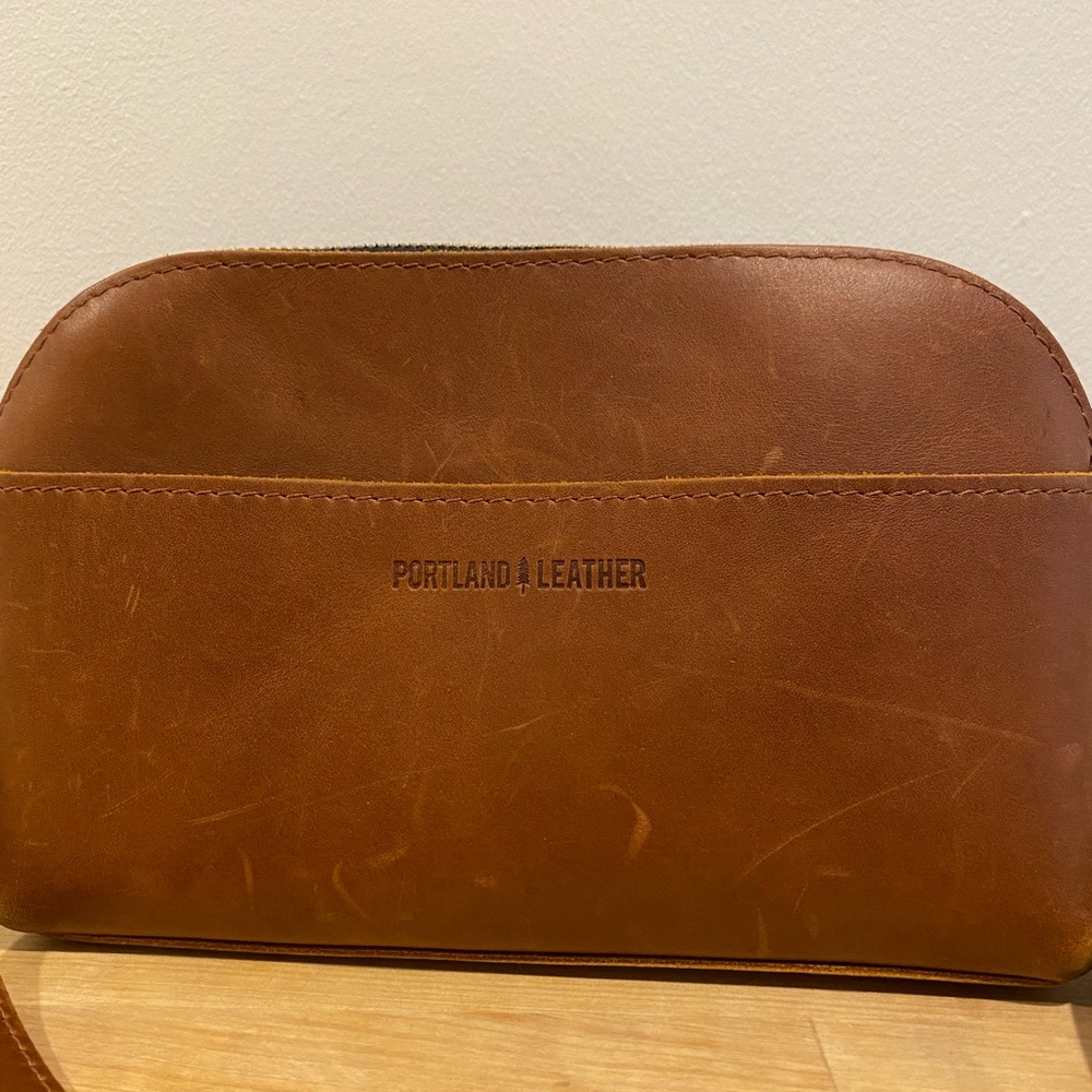Portland Leather Eclipse Crossbody
